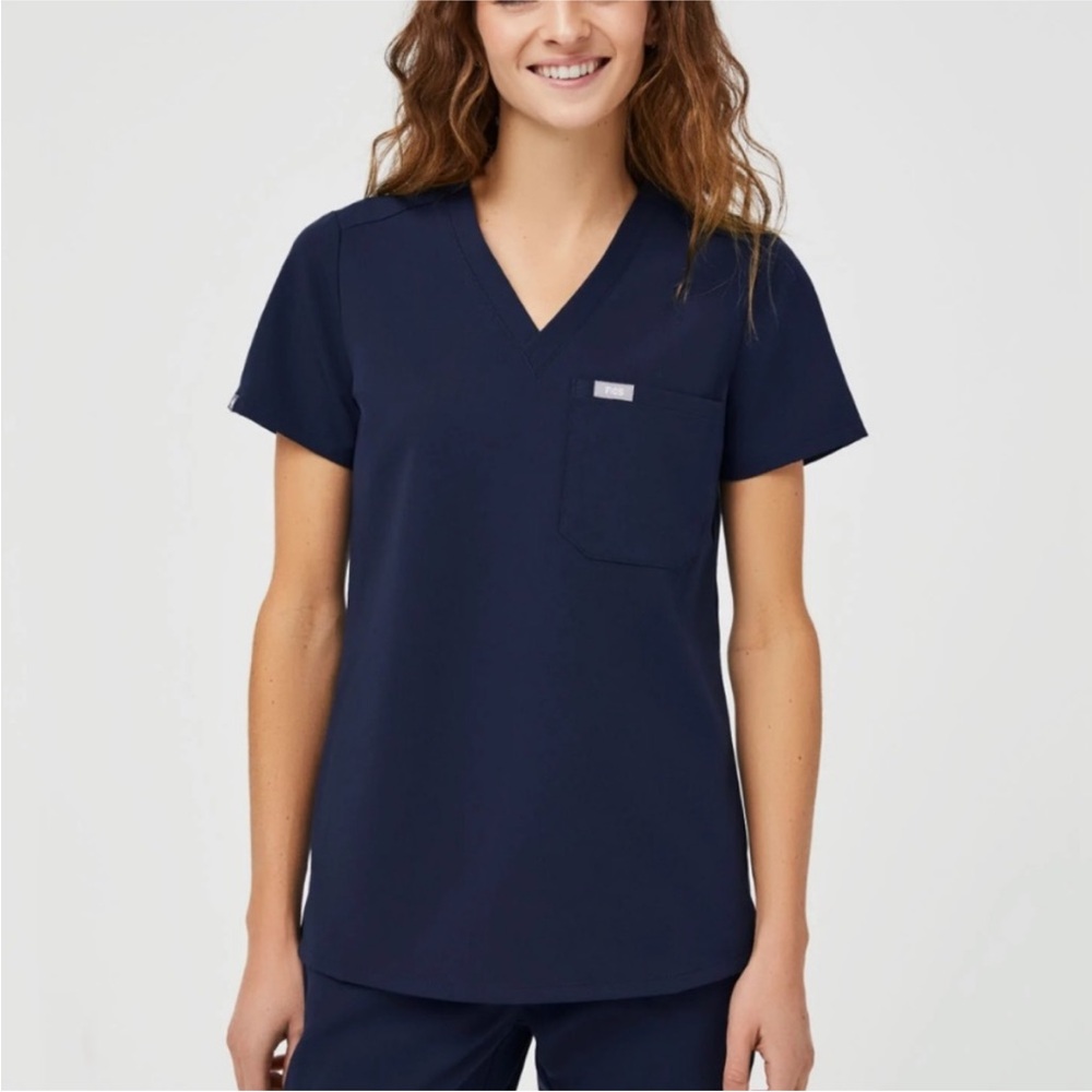 Figs XS Catarina Scrub Top Navy